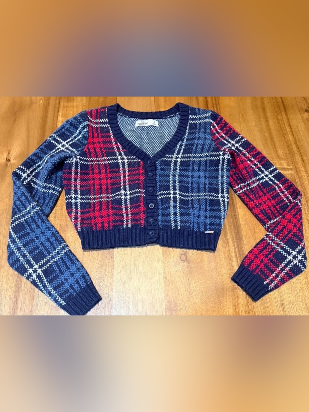Hollister Women's Plaid Cropped Cardigan Sweater Size Small Y2K